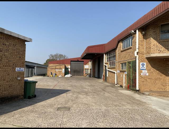 248M² MINI FACTORY TO LET IN MAXMEAD